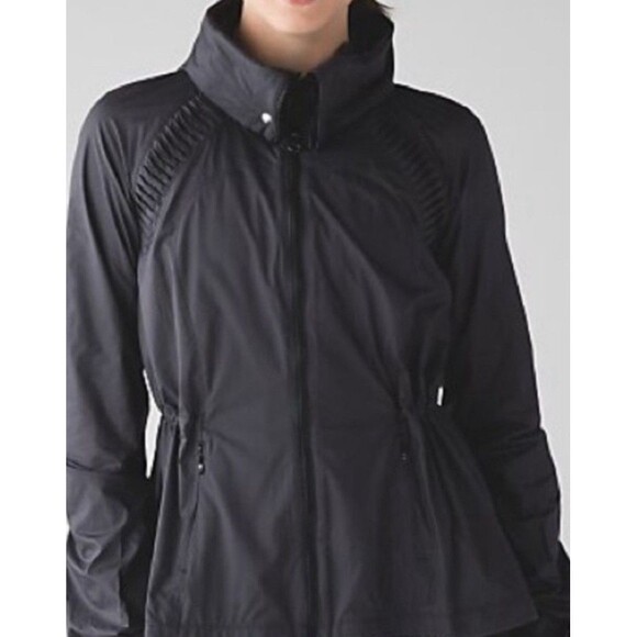 Lululemon Athletica Making Moves Jacket Womens Sz 6 Black Drawstring Waist Pleat - Picture 1 of 15